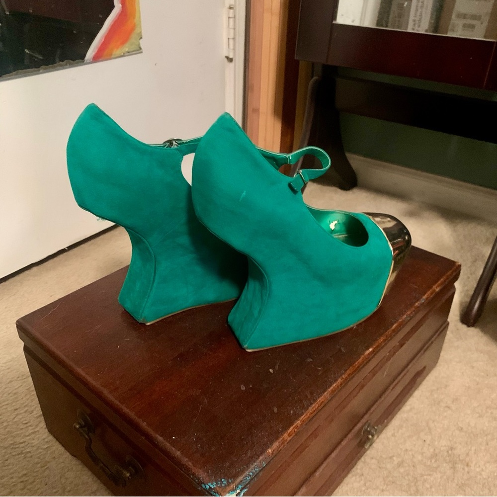 Turquoise Platform Heels - Picture 4 of 4